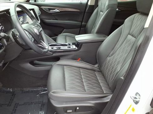 Used 2022 Buick Envision Avenir w/ Technology Package II image 5