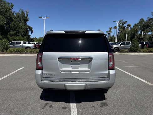 Used 2018 GMC Yukon Denali RWD image 4