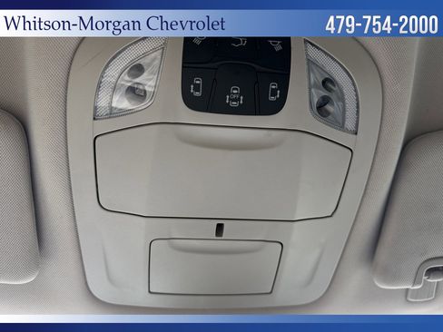 Used 2022 Chrysler Pacifica Touring-L image 35