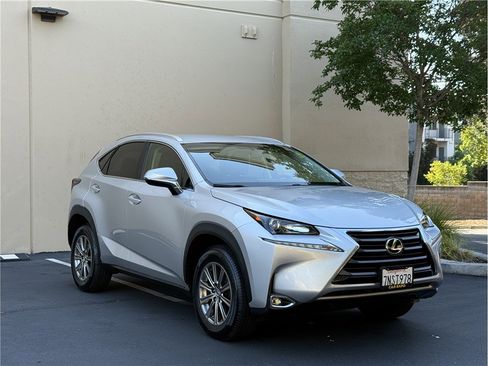 Used 2016 Lexus NX 200t FWD image 3