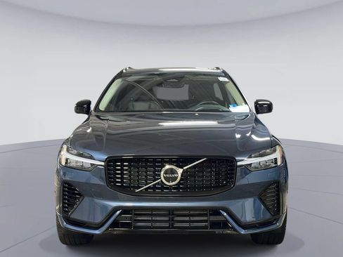 Used 2024 Volvo XC60 T8 Ultimate w/ Protection Package Premier AWD/4WD image 8