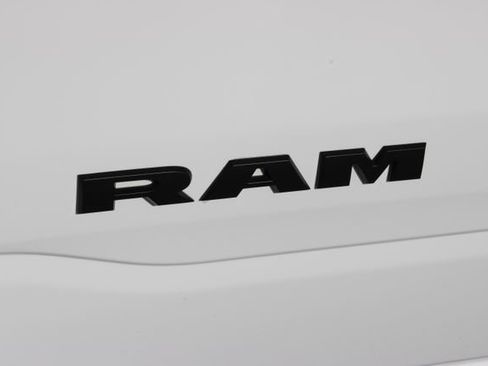 Used 2023 RAM 1500 Big Horn AWD/4WD image 17