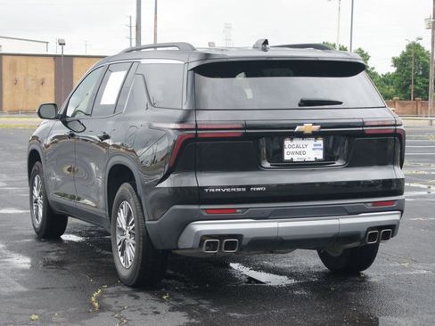Used 2025 Chevrolet Traverse LT AWD/4WD image 15