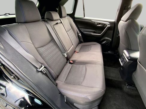Used 2024 Toyota RAV4 SE AWD/4WD image 19