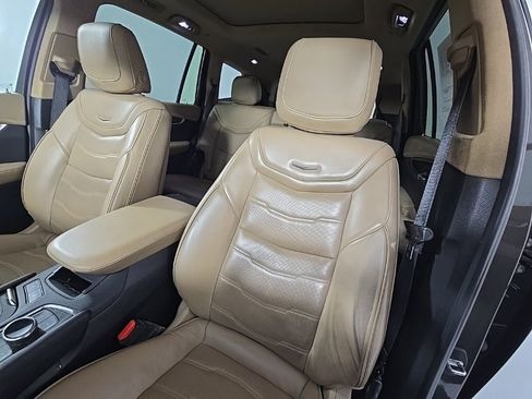 Used 2020 Cadillac XT6 Premium Luxury w/ Platinum Package image 14