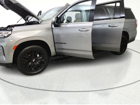 Used 2023 Chevrolet Suburban Premier AWD/4WD image 14