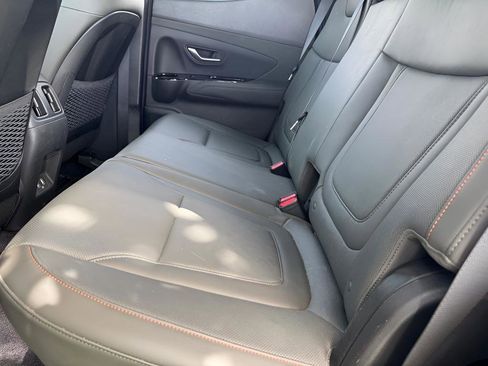 Used 2022 Hyundai Santa Cruz Limited AWD/4WD image 16