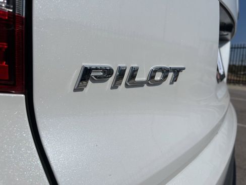 Used 2021 Honda Pilot Special Edition image 8