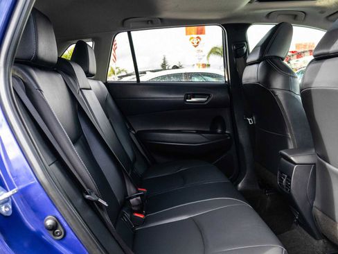 Certified 2022 Toyota Corolla Cross XLE image 16