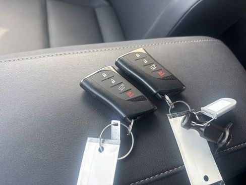 Certified 2025 Lexus RX 350 FWD w/ Technology Package image 27