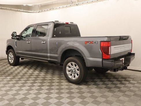 Used 2022 Ford F250 Platinum w/ FX4 Off-Road Package AWD/4WD image 3