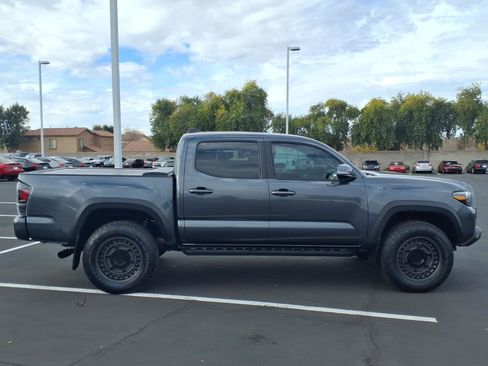 Certified 2023 Toyota Tacoma TRD Off-Road image 7