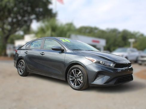 Used 2024 Kia Forte LXS FWD image 5