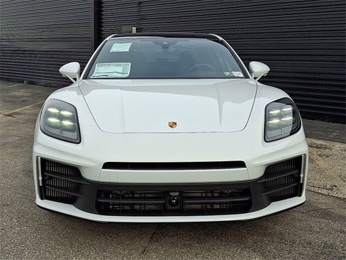 New 2026 Porsche Panamera 4 image 9