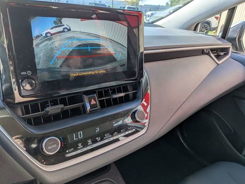 Used 2023 Toyota Corolla LE FWD image 19