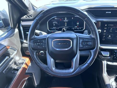 Used 2024 GMC Sierra 1500 Denali Ultimate AWD/4WD image 11