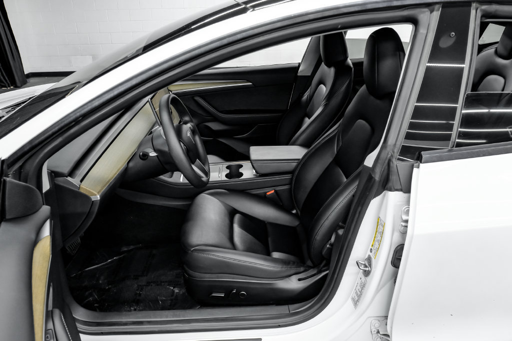 Used 2023 Tesla Model 3 Standard Range RWD image 4