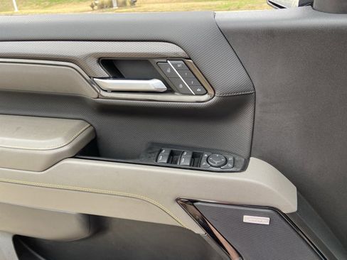Used 2023 Chevrolet Silverado 1500 ZR2 image 47