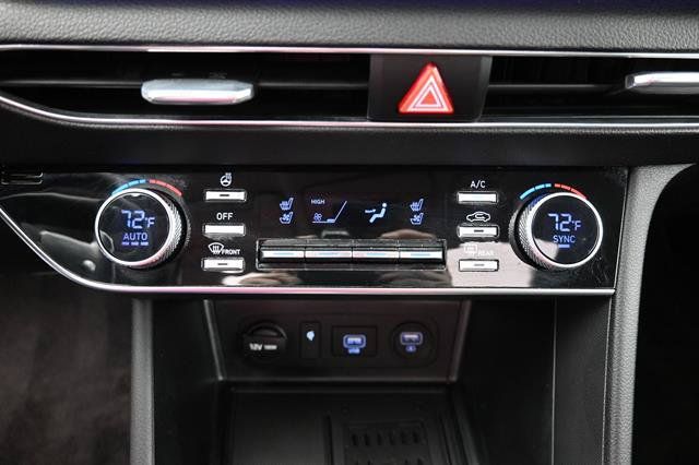 Used 2021 Hyundai Sonata Limited w/ Cargo Package FWD image 14