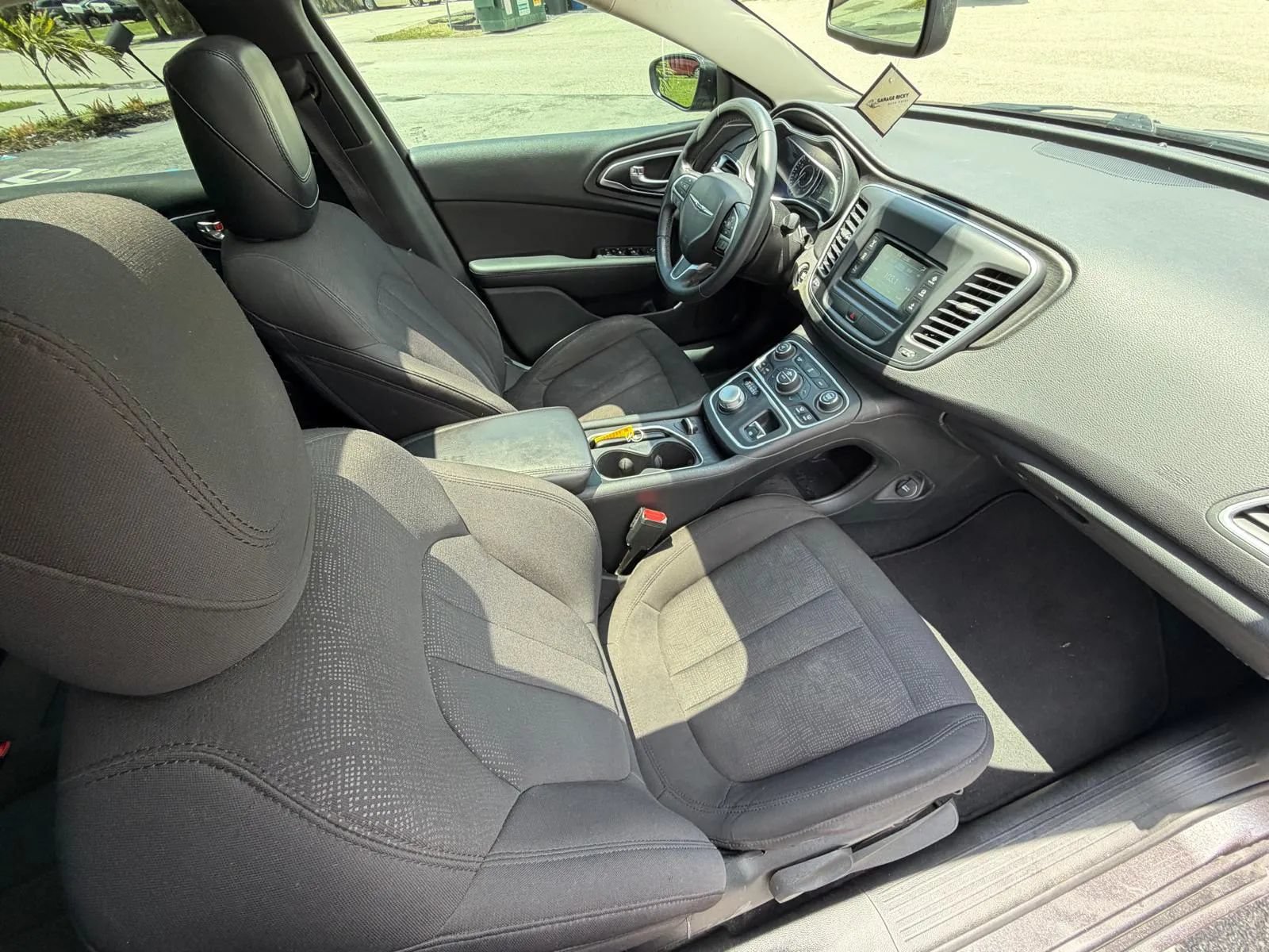 Used 2015 Chrysler 200 Limited w/ Convenience Group FWD image 19