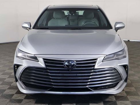 Used 2019 Toyota Avalon Limited image 15