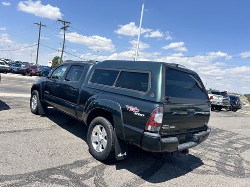 Used 2011 Toyota Tacoma 4x4 Double Cab w/ TRD Sport Pkg w/JBL Audio image 3
