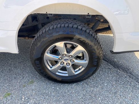 Used 2020 Ford F150 XLT w/ Equipment Group 302A Luxury AWD/4WD image 17