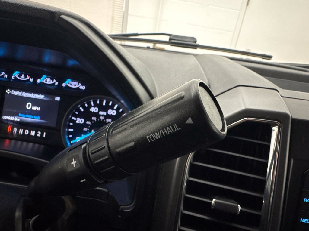 Used 2017 Ford F250 XLT w/ FX4 Off-Road Package AWD/4WD image 22