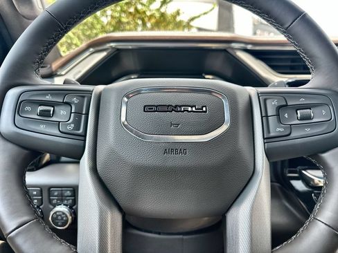 New 2026 GMC Sierra 1500 Denali w/ Denali Reserve Package AWD/4WD image 33