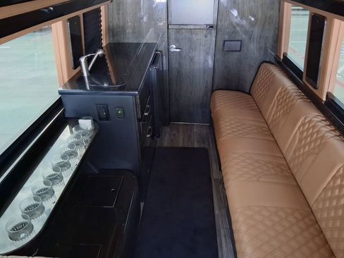 Used 2023 Mercedes-Benz Sprinter 3500 image 18