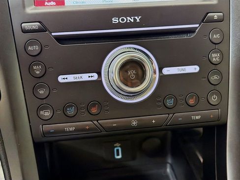 Used 2017 Ford Fusion Titanium image 37