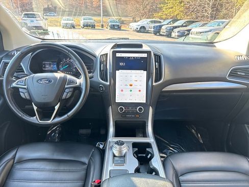 Used 2023 Ford Edge SEL image 15