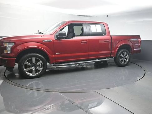 Used 2017 Ford F150 XLT w/ Equipment Group 302A Luxury AWD/4WD image 4