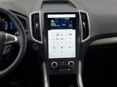 Used 2023 Ford Edge SEL w/ Convenience Package image 24