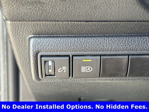 Used 2025 Toyota Corolla SE FWD image 21