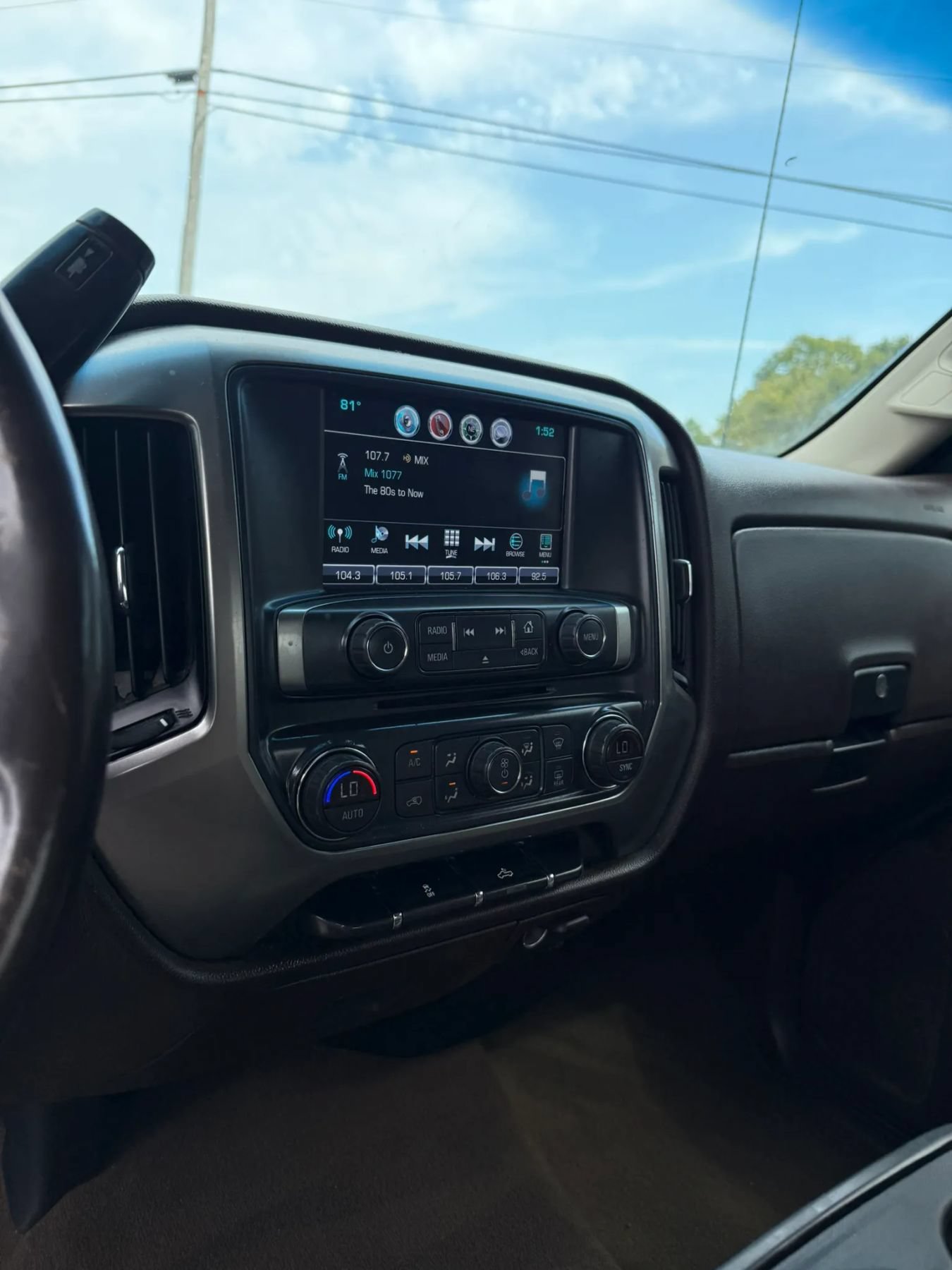 Used 2018 Chevrolet Silverado 2500 LT w/ All Star Edition AWD/4WD image 13
