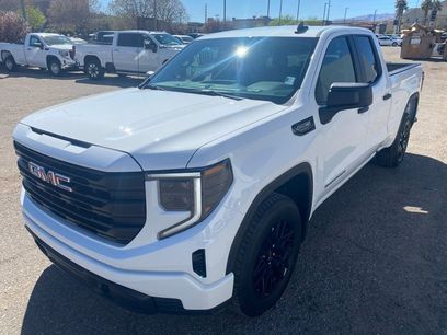 New 2025 GMC Sierra 1500 Pro w/ Graphite Edition