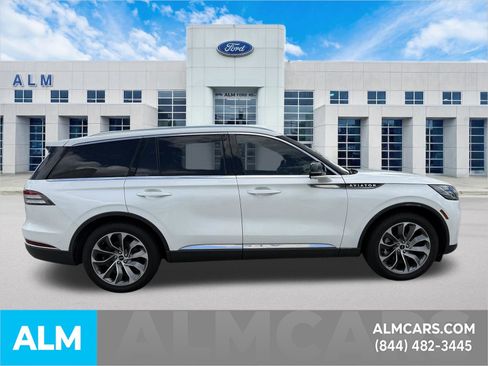 Used 2025 Lincoln Aviator Reserve w/ Illumination Package RWD image 5