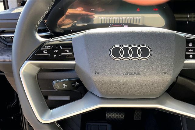 Used 2025 Audi Q5 Premium w/ Convenience Package AWD/4WD image 11
