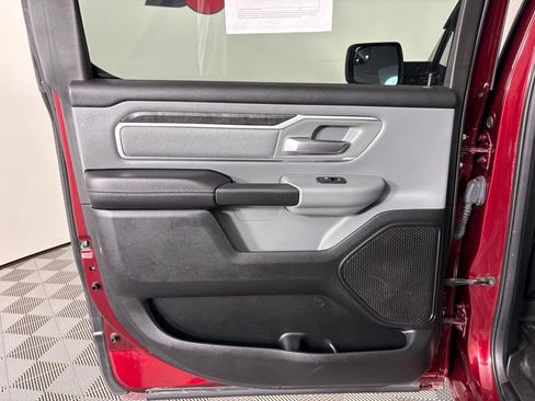 Used 2019 RAM 1500 Big Horn AWD/4WD image 40