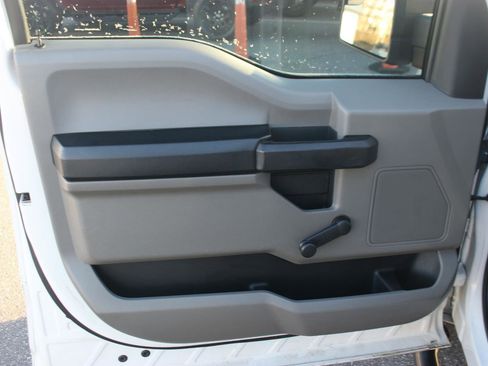 Used 2019 Ford F150 XL image 14