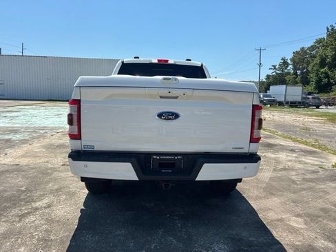 Used 2022 Ford F150 Lariat AWD/4WD image 4