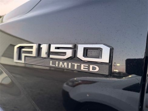 Used 2019 Ford F150 Limited w/ Trailer Tow Package image 9