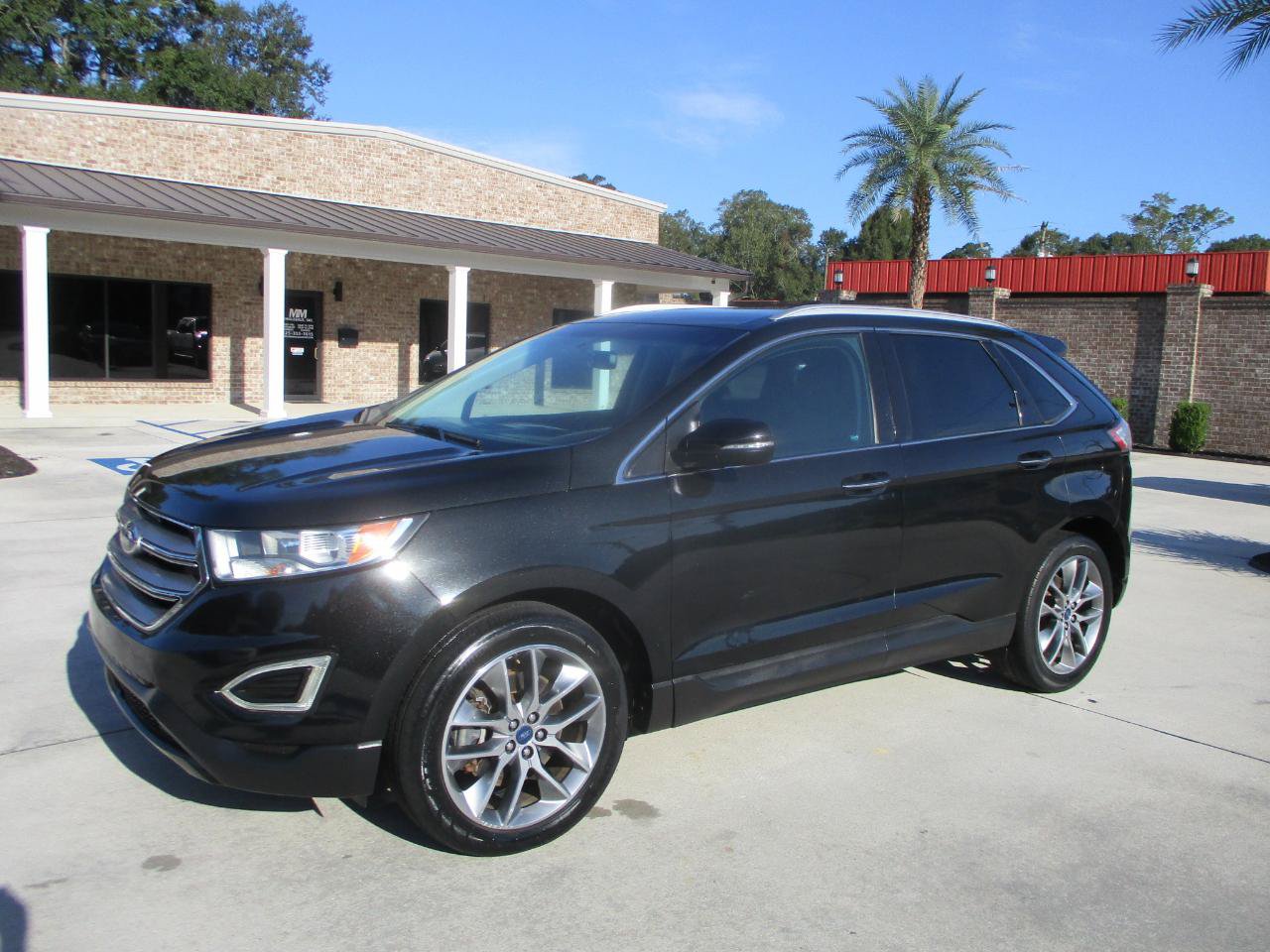 Used 2015 Ford Edge Titanium w/ Technology Package FWD image 21
