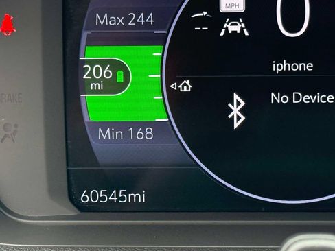 Used 2023 Chevrolet Bolt EUV Premier w/ Sun & Sound Package FWD image 5