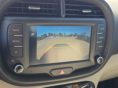 New 2025 Kia Soul LX image 24