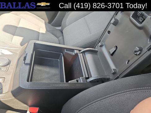 Certified 2023 Chevrolet Traverse LT FWD image 20