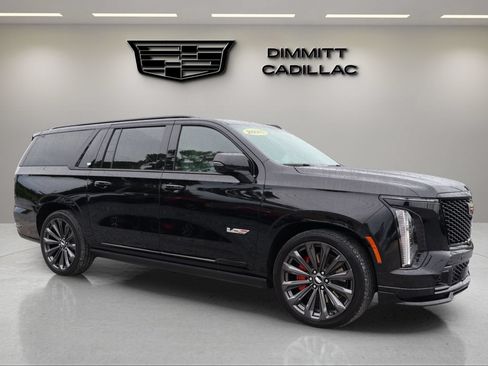 Certified 2025 Cadillac Escalade ESV V AWD/4WD image 3