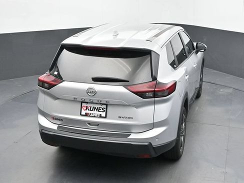 Used 2024 Nissan Rogue SV AWD/4WD image 34