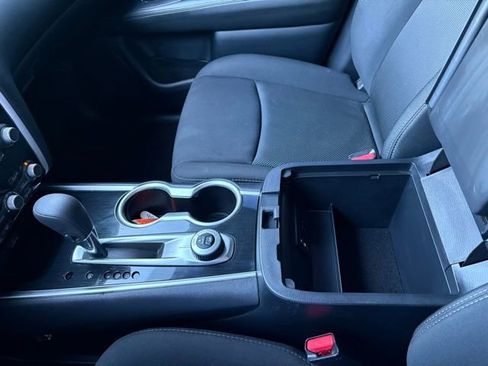 Used 2020 Nissan Pathfinder S image 22